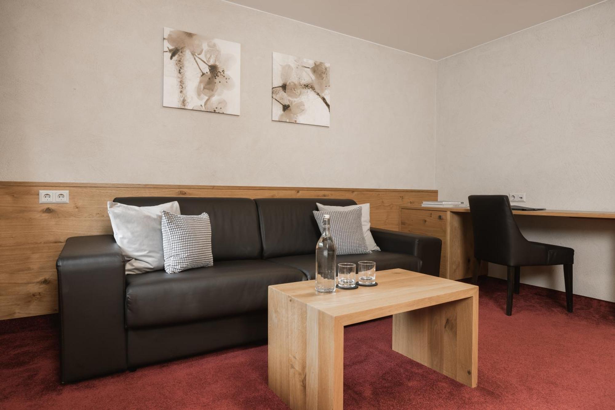 Neueroeffnung Miaflor Familien- & Aktivresort Ried im Oberinntal Pokoj fotografie