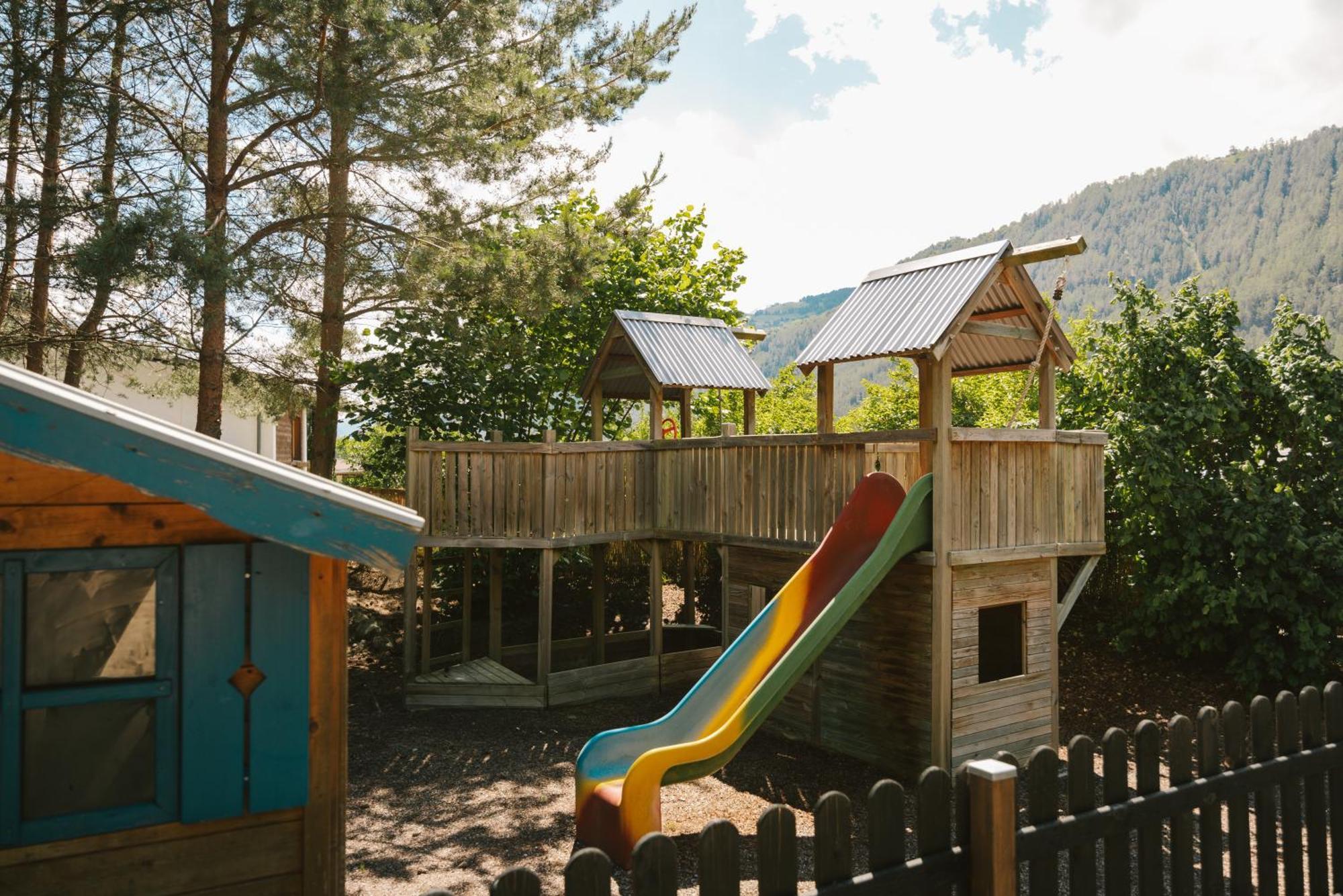 Neueroeffnung Miaflor Familien- & Aktivresort Ried im Oberinntal Exteriér fotografie